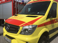 Symbolbild: Tragehilfe Rettungsdienst in Dittersbach, 20.01.2021