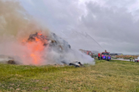 Brand von Strohballen in Wilschdorf, 23.06.2023