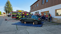 Jugendfeuerwehr-Ausbildung mit Schere und Spreizer, 28.04.2025