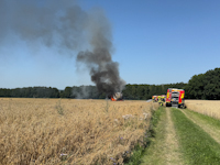 Brand einer Ballenpresse in Dobra, 13.08.2025